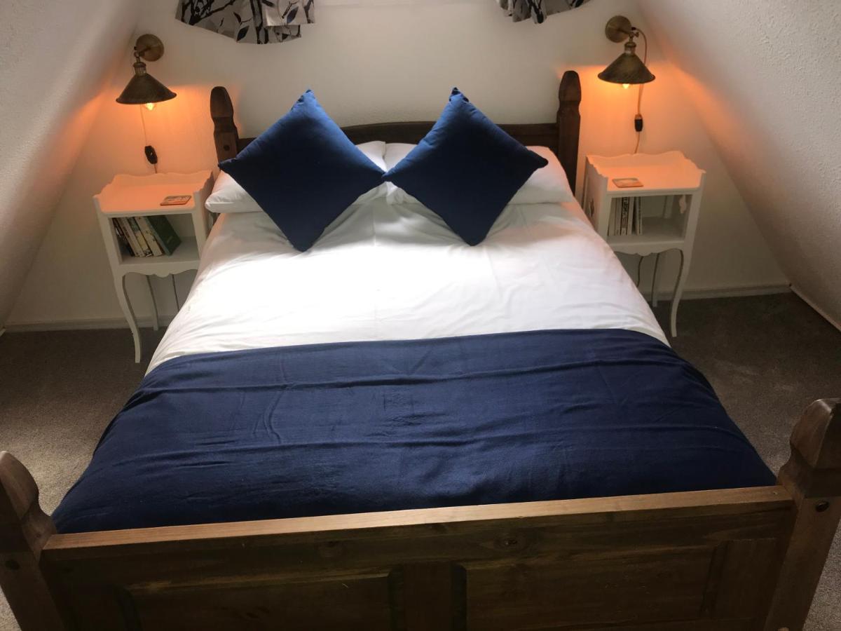 Foxes Sea Side Retreat Deluxe Chalet Is A Lovely Holiday Home Tucked Away On The Kent Coast Kingsdown  外观 照片