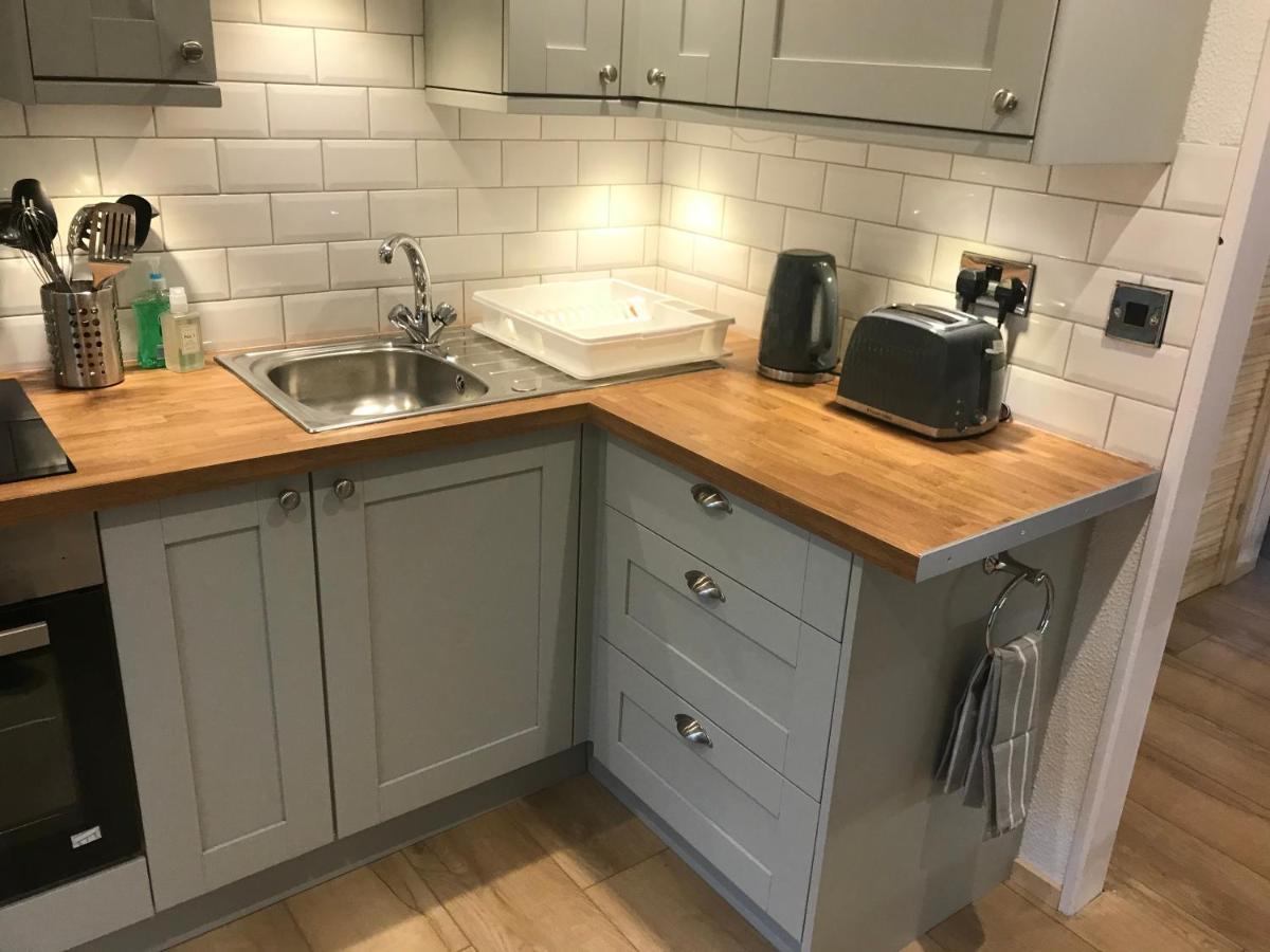 Foxes Sea Side Retreat Deluxe Chalet Is A Lovely Holiday Home Tucked Away On The Kent Coast Kingsdown  外观 照片