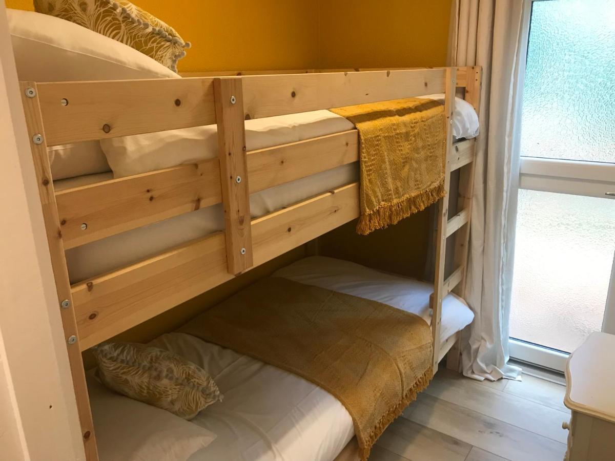 Foxes Sea Side Retreat Deluxe Chalet Is A Lovely Holiday Home Tucked Away On The Kent Coast Kingsdown  外观 照片